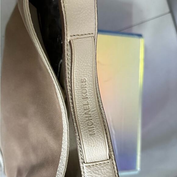 Excellent Michael Kors Millbrook Circa Twill MK Logo Leather Large Shoulder Bag - Picture 8 of 11